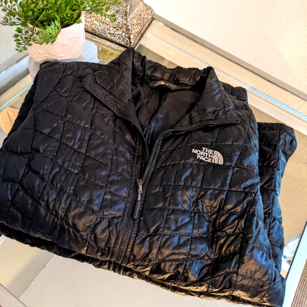 The North Face light puffer quilted jacket size S